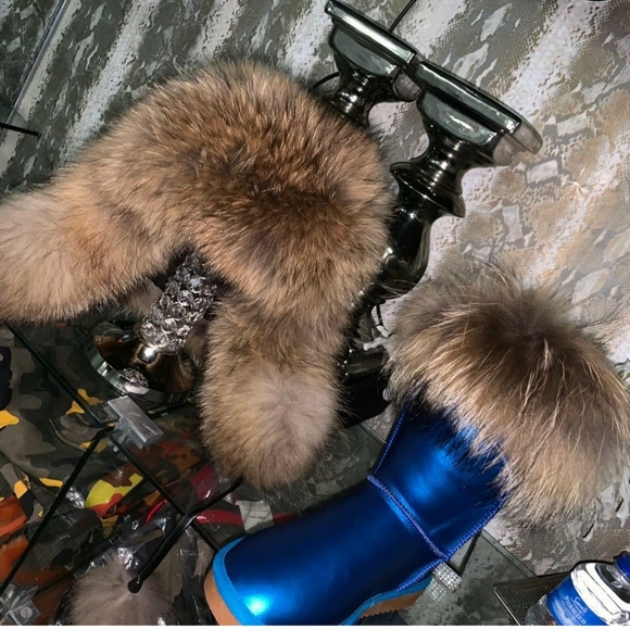 Boots - Picture 1 of 5